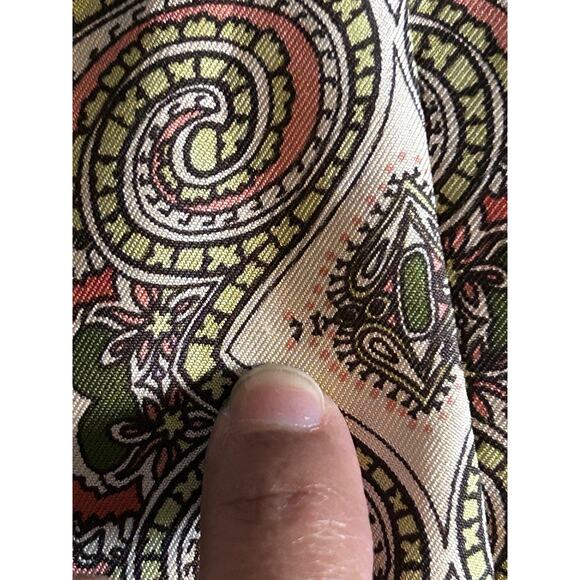 Ann Taylor Silk Paisley Blouse | Size 8 | Multicolor Long Sleeve Shirt - Picture 9 of 10